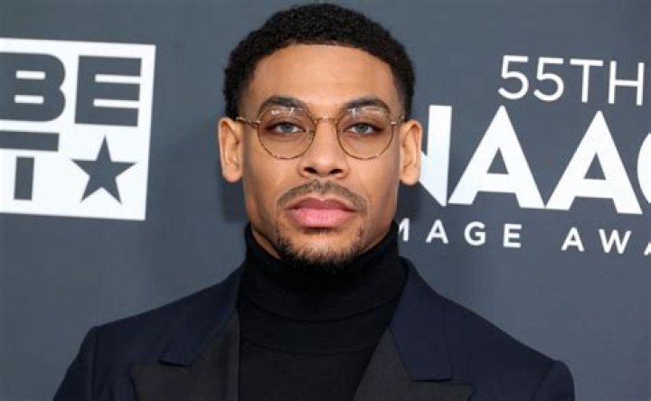 Aaron Pierre Age, Net Worth, Wiki, Height, Girlfriend