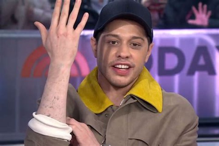 How Much LBS Did Pete Davidson Add? His Weight Gain Reasons Explained
