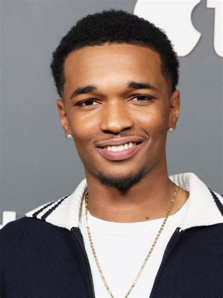 Isaiah Hill