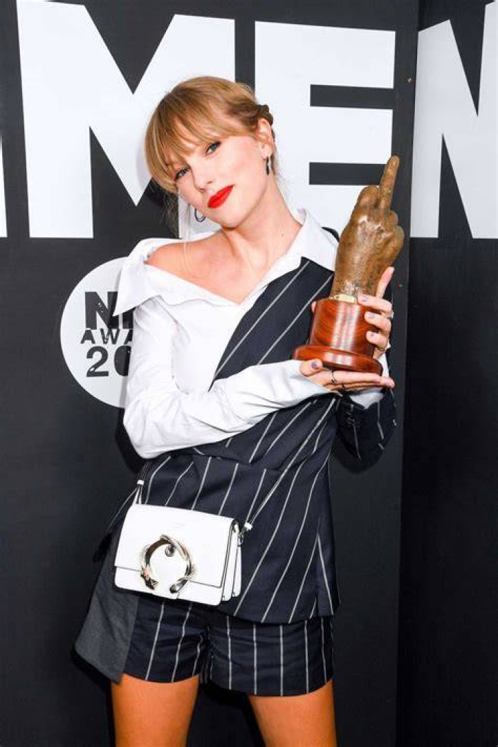 Taylor Swift attends the London premiere of "RENAISSANCE: A Film By Beyonc&Atilde;&copy;" on November 30, 2023 in London, England. (Photo by Kevin Mazur/WireImage for Parkwood)